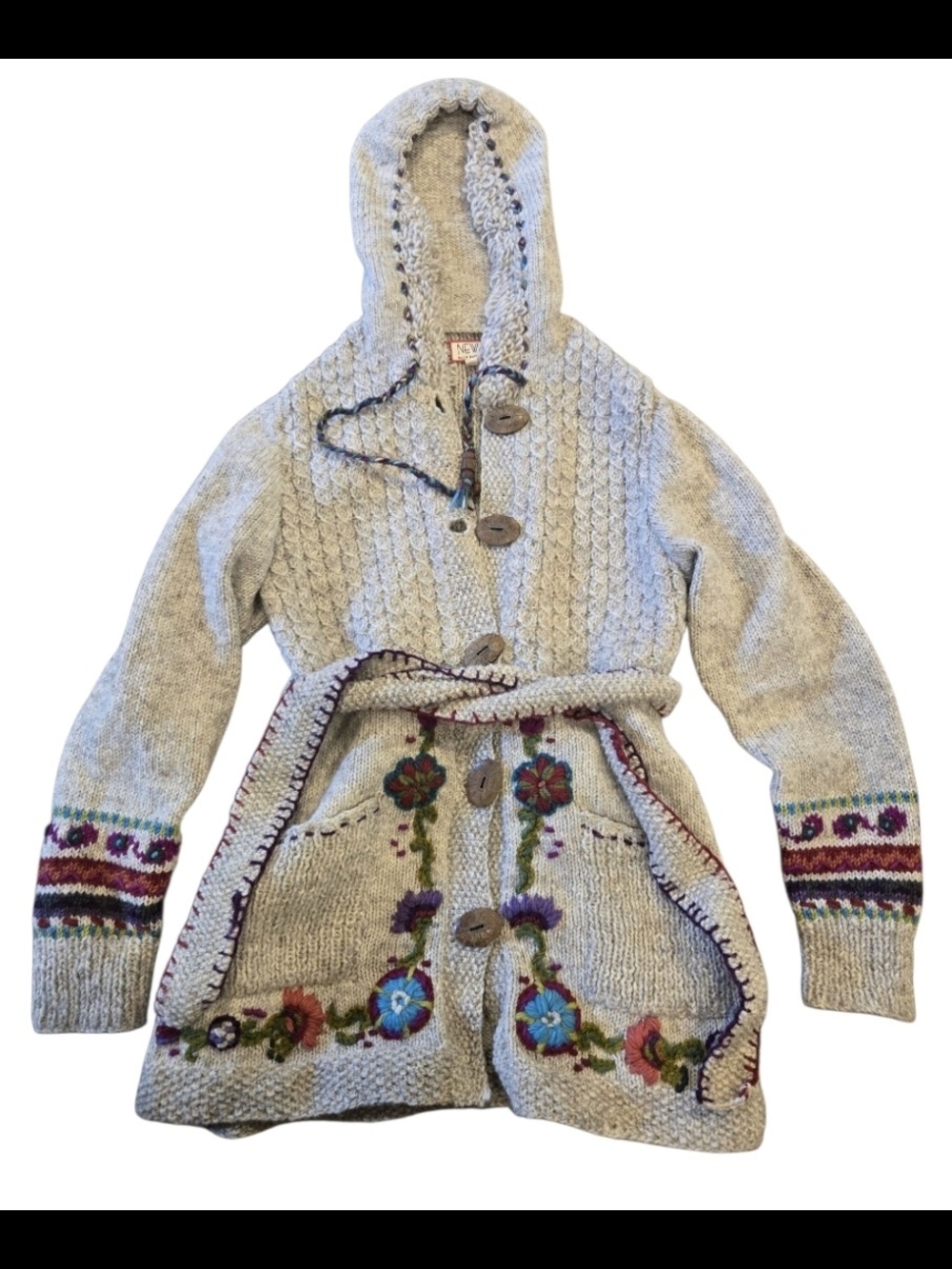 Newari handcrafted 100% wool cardigan S/M